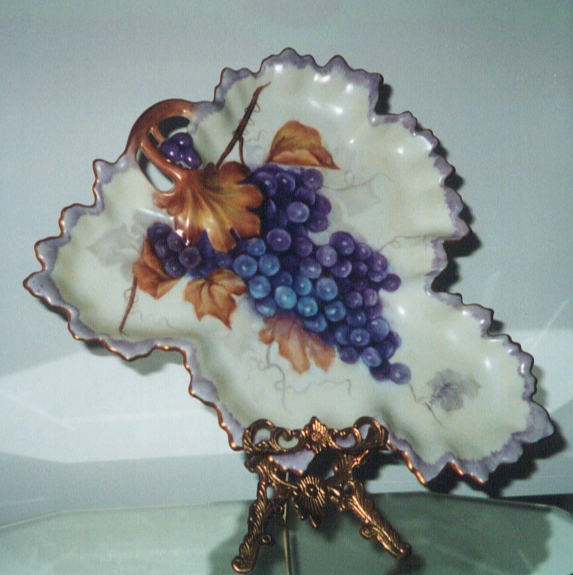 Grape Tray Painted by Luellen Landgren